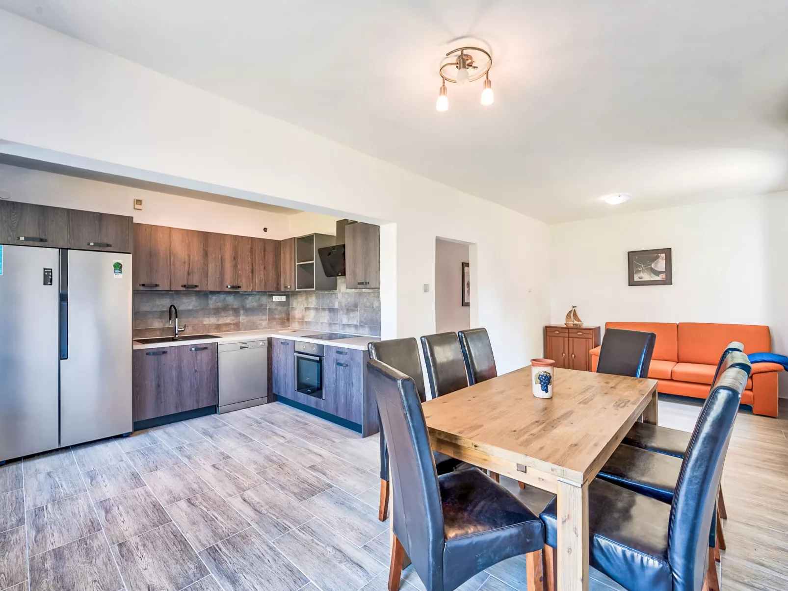 Villa mit Garten, Grill und Terrasse - Binnen