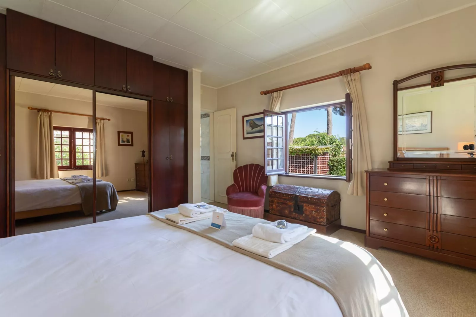 Charming  House and Terrace By Gt House-Slaapkamer