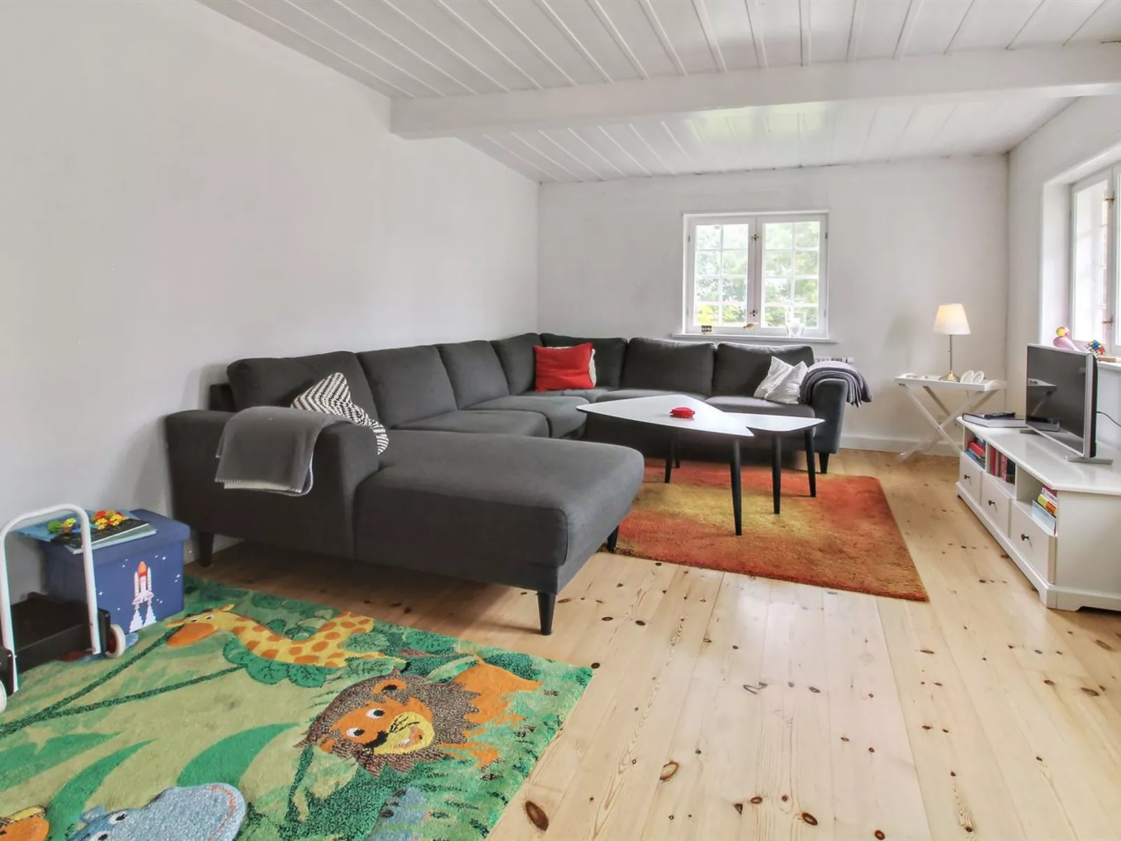 "Bedine" - 10km from the sea-Binnen