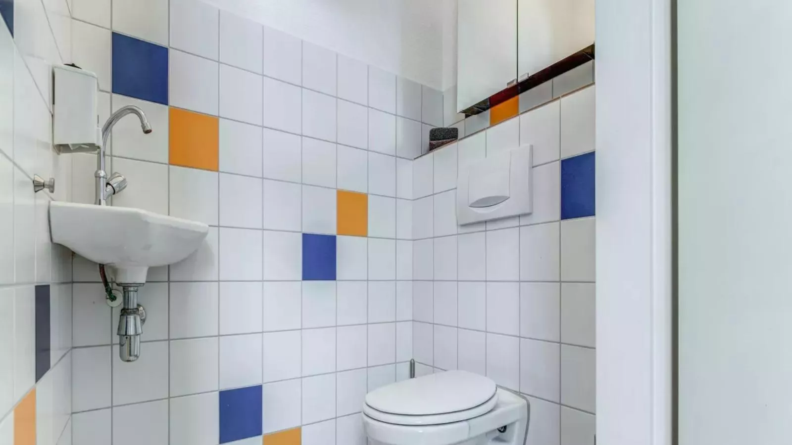 Wellnesshuisje Engelse Tuin-Badkamer