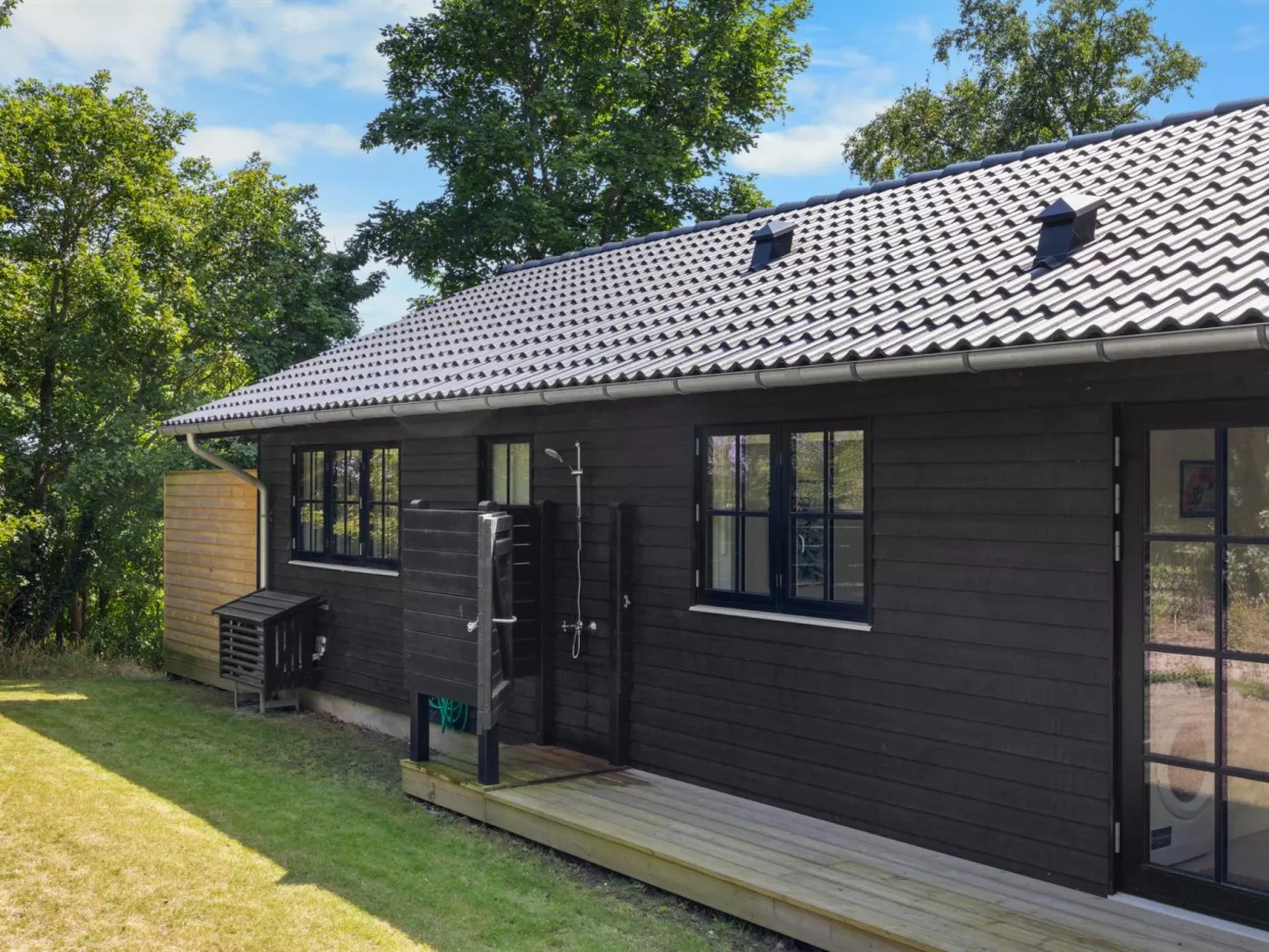 "Edvardsine" - 40m from the sea-Buiten