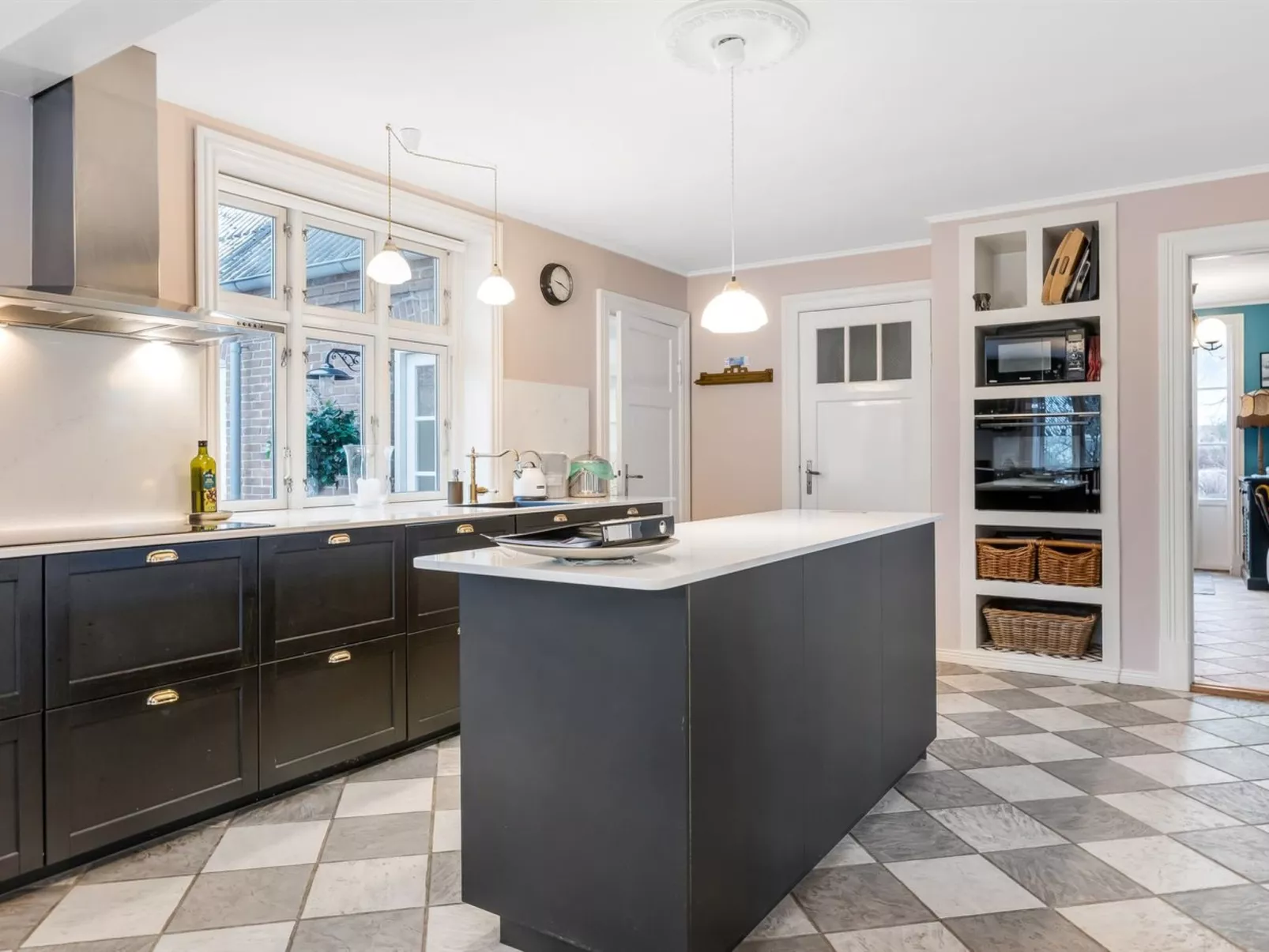 "Edla" - 5km from the sea - Binnen