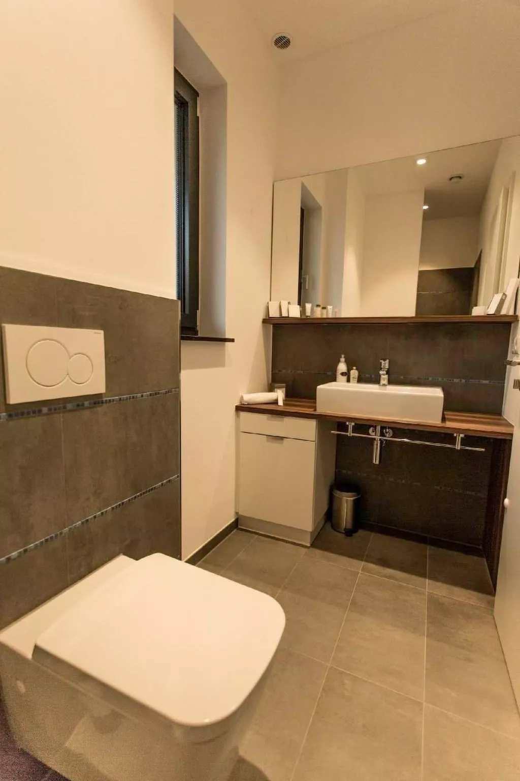 In Sellin mit Terrasse, Grill und Garten - Image-tags.info