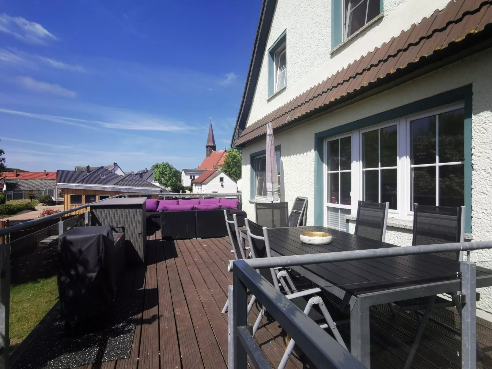 Rügenferienhaus Wohnung EG-OG - Image-tags.info