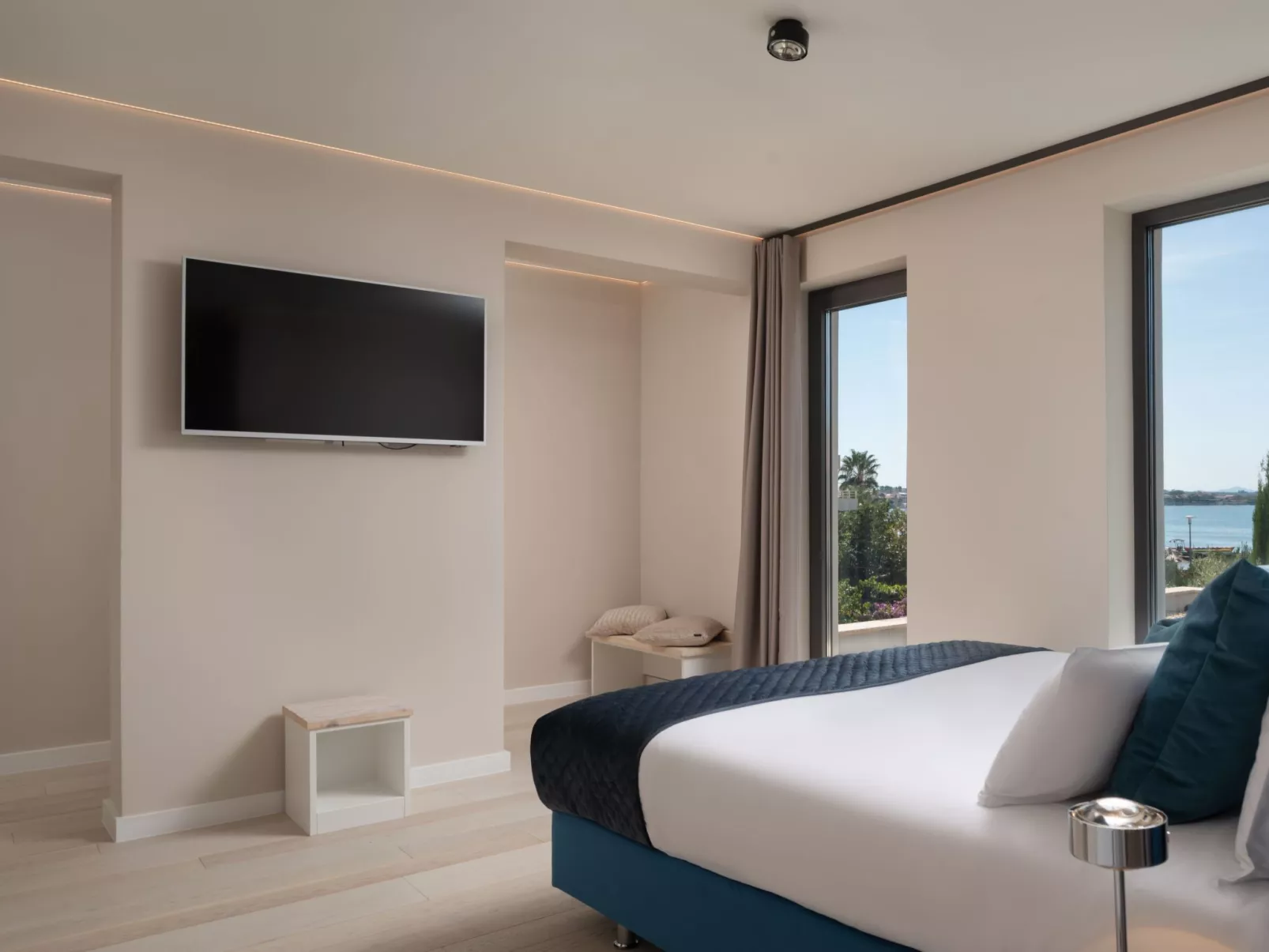 Four Seasons Vrsi - Image-tags.info