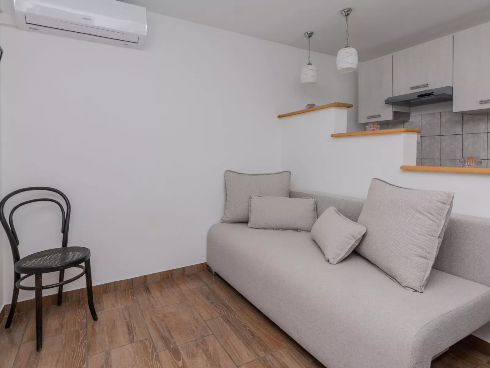 Holiday home Lucic - Image-tags.info