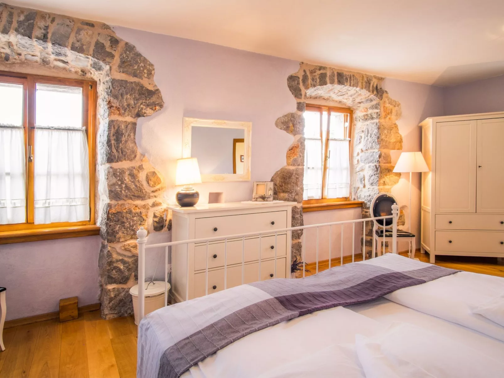 Villa mit Pool, Olivengarten und Meerblick - Image-tags.info