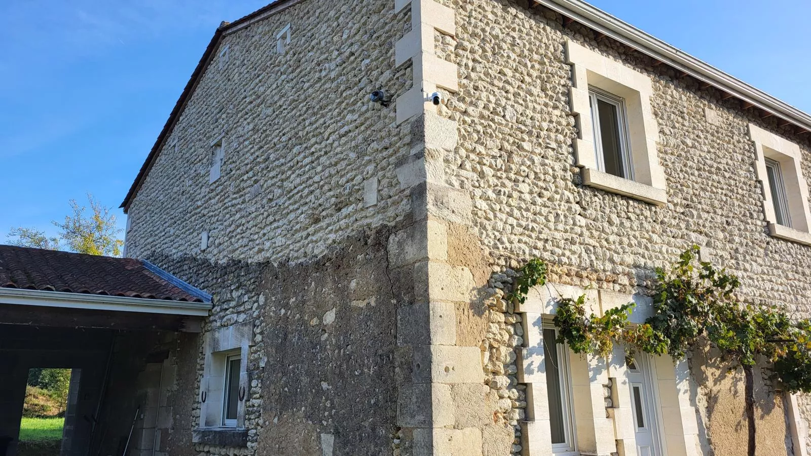 Maison des Prairies - Buitenkant zomer