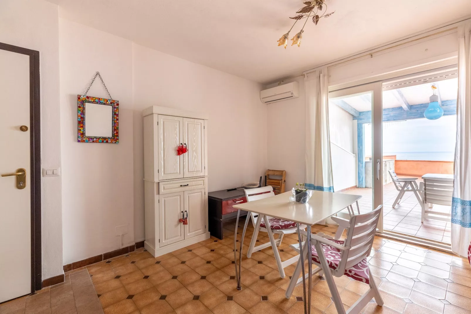 CASA BELVEDERE-Woonkamer