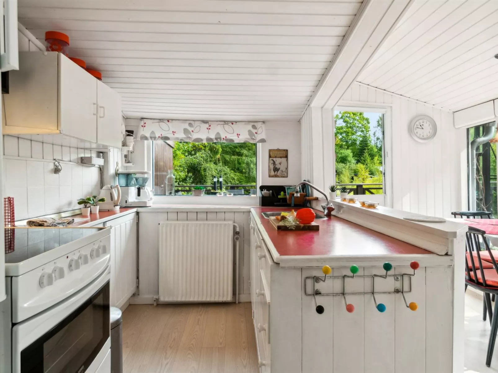 "Vesa" - 2.4km from the sea - Binnen