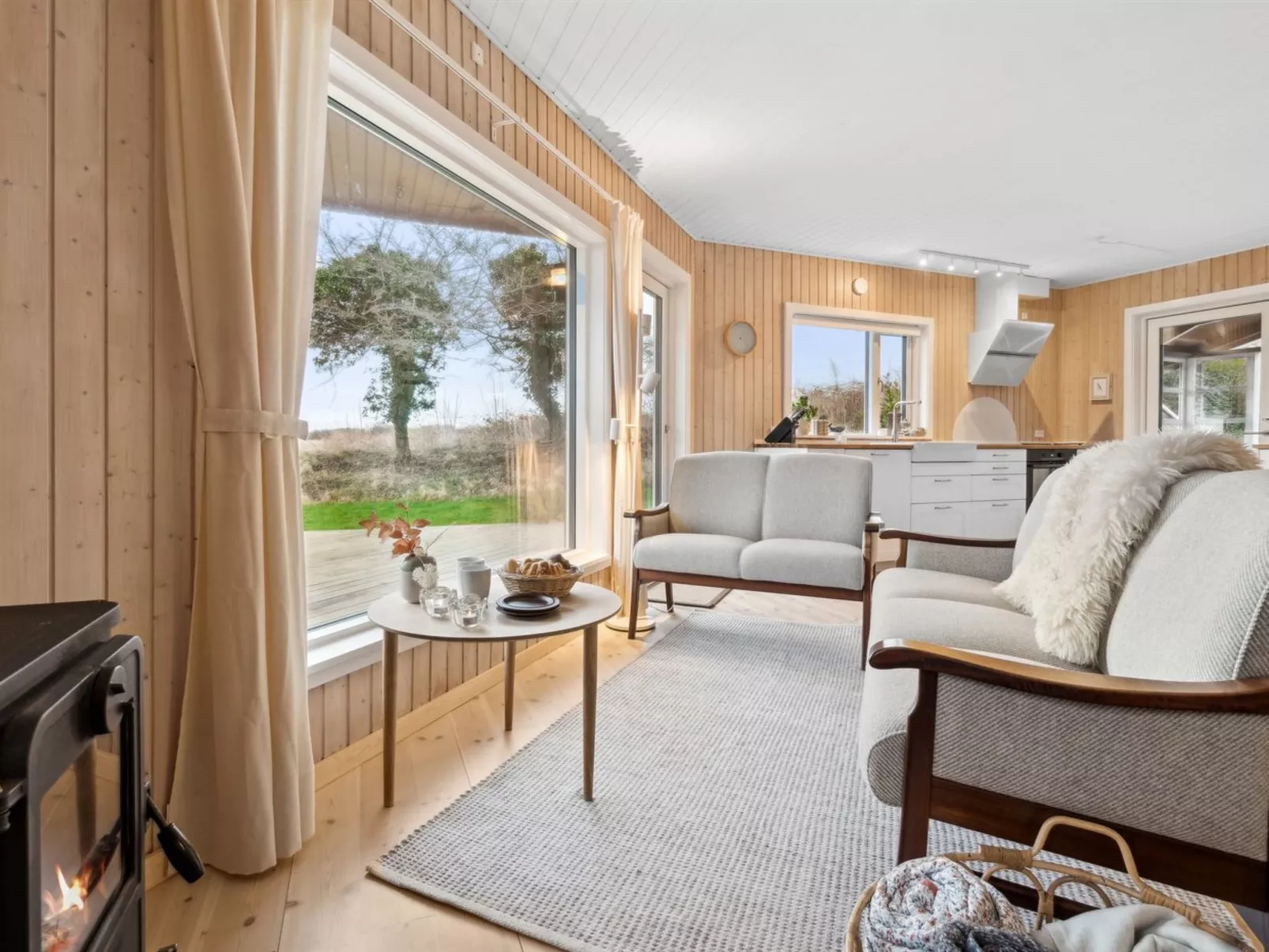 "Marlies" - 300m from the sea - Binnen