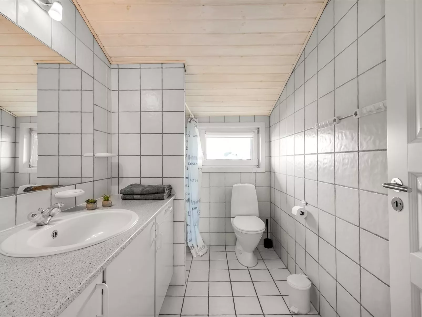 "Jaana" - 10m from the sea - Binnen