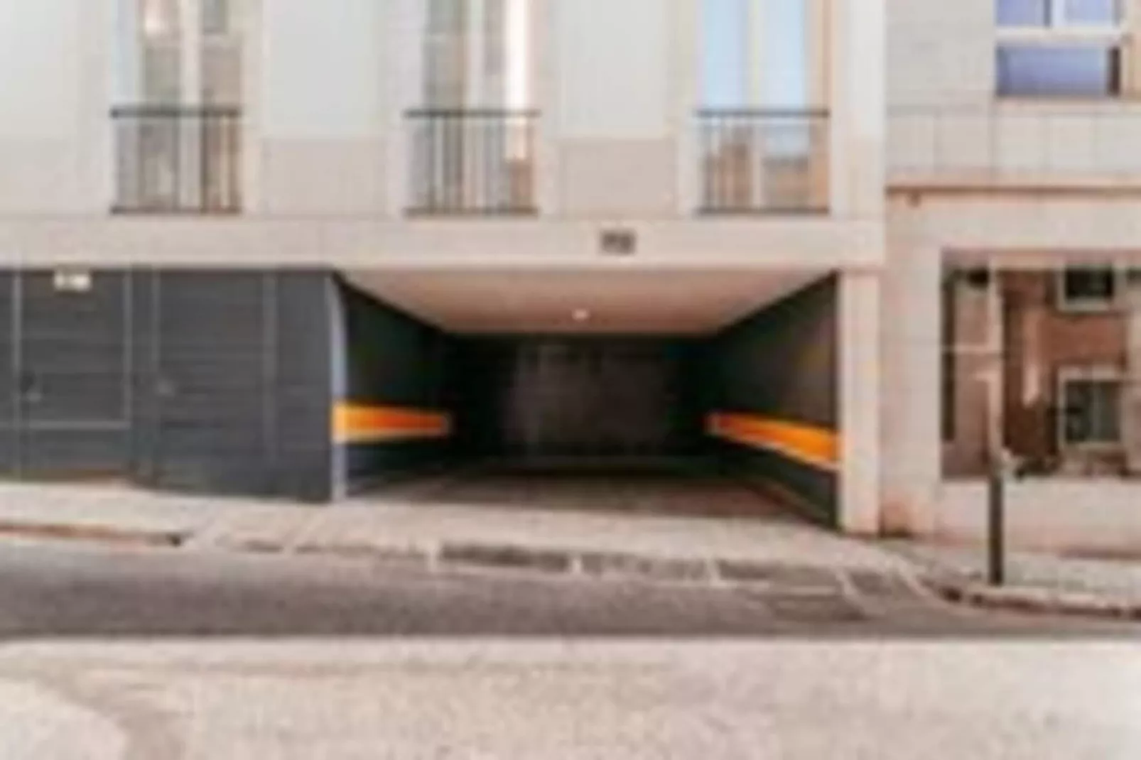 Elegant & Sophisticated Campo Ourique by GT House-Parkfaciliteiten