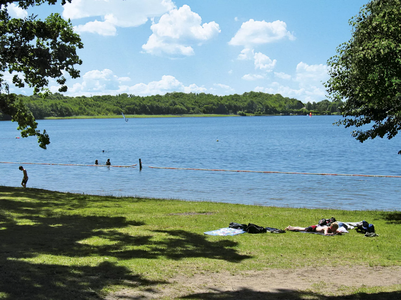 Ferienhaus am Wasser-Omgeving