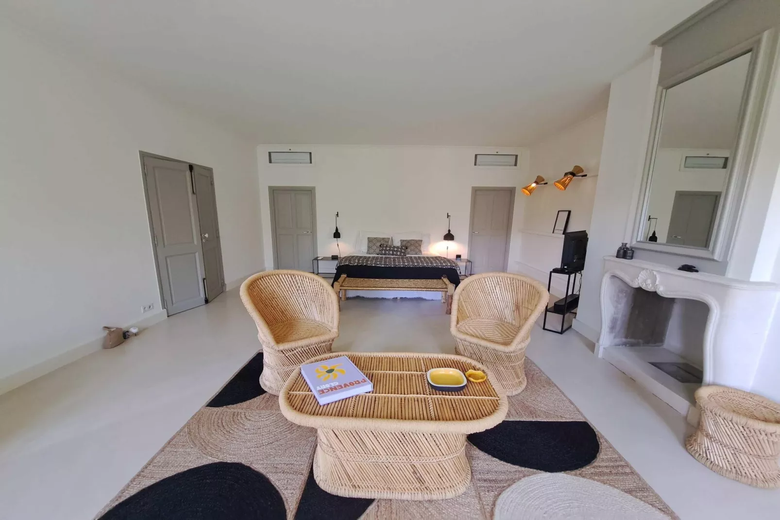 Mas Maillane demeure du XVIIIe entièrement rénové-Woonkamer