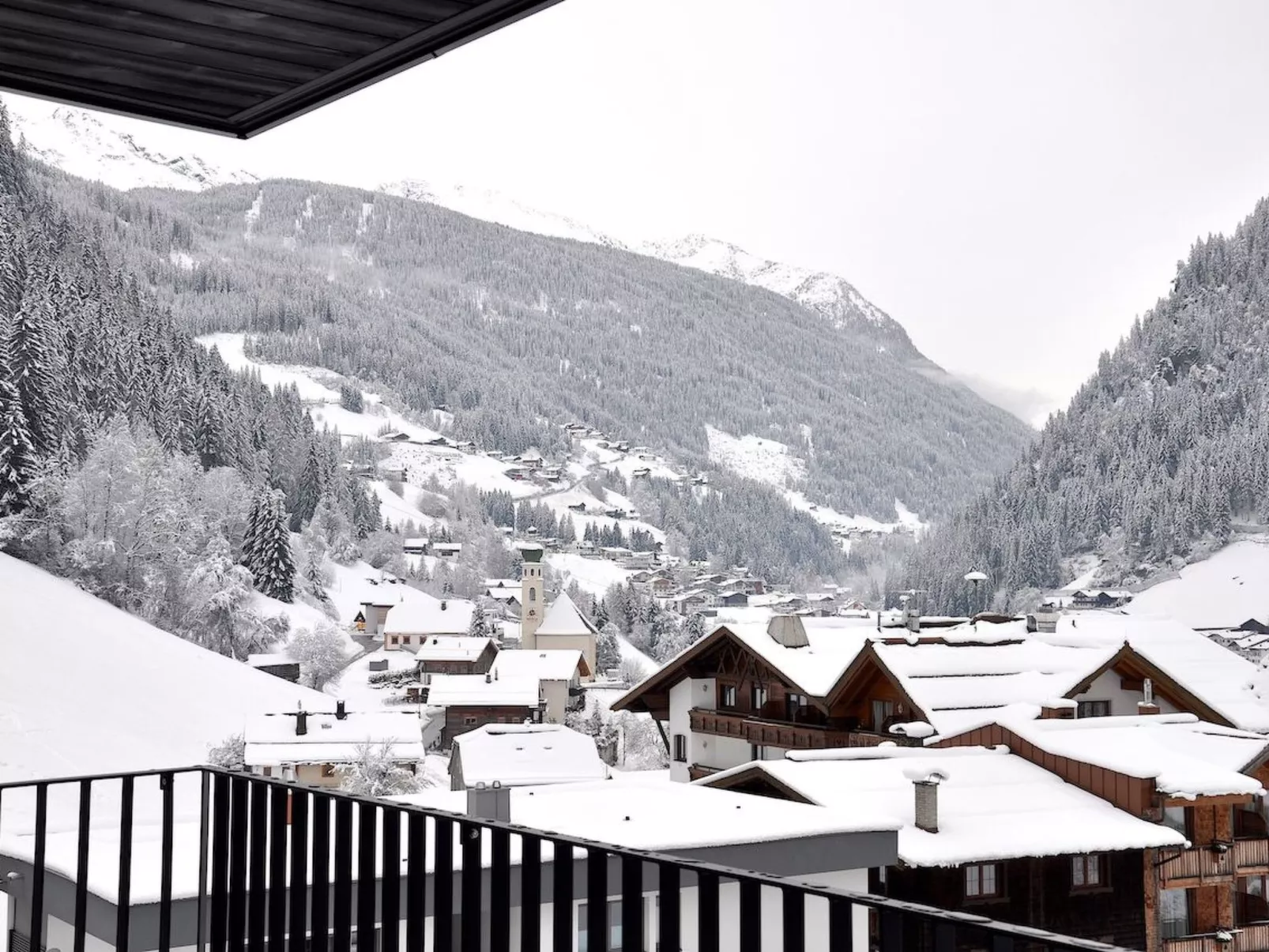 Stillvolle Luxus Wohnung in der Residenz Silvretta - Buiten