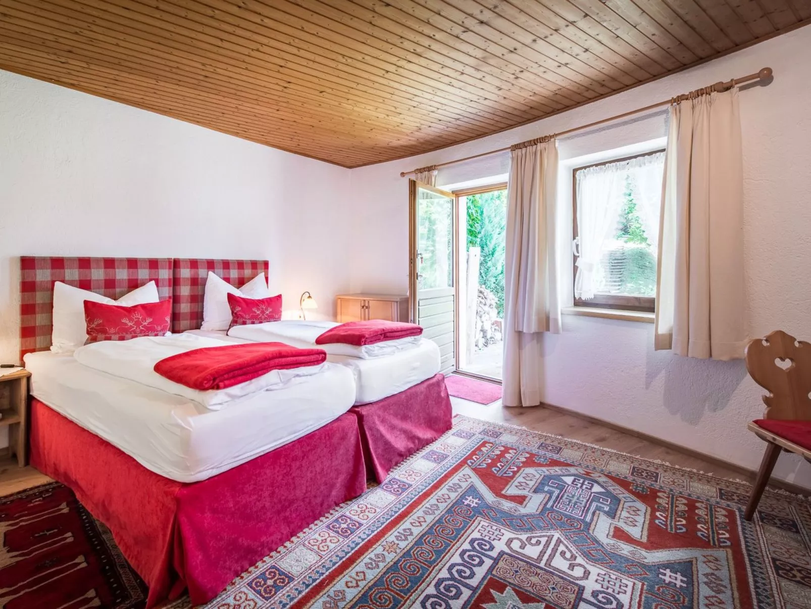 Für 2 Personen ca. 33 m&sup2; in Vomp, Tirol (Unterinntal) - Image-tags.info