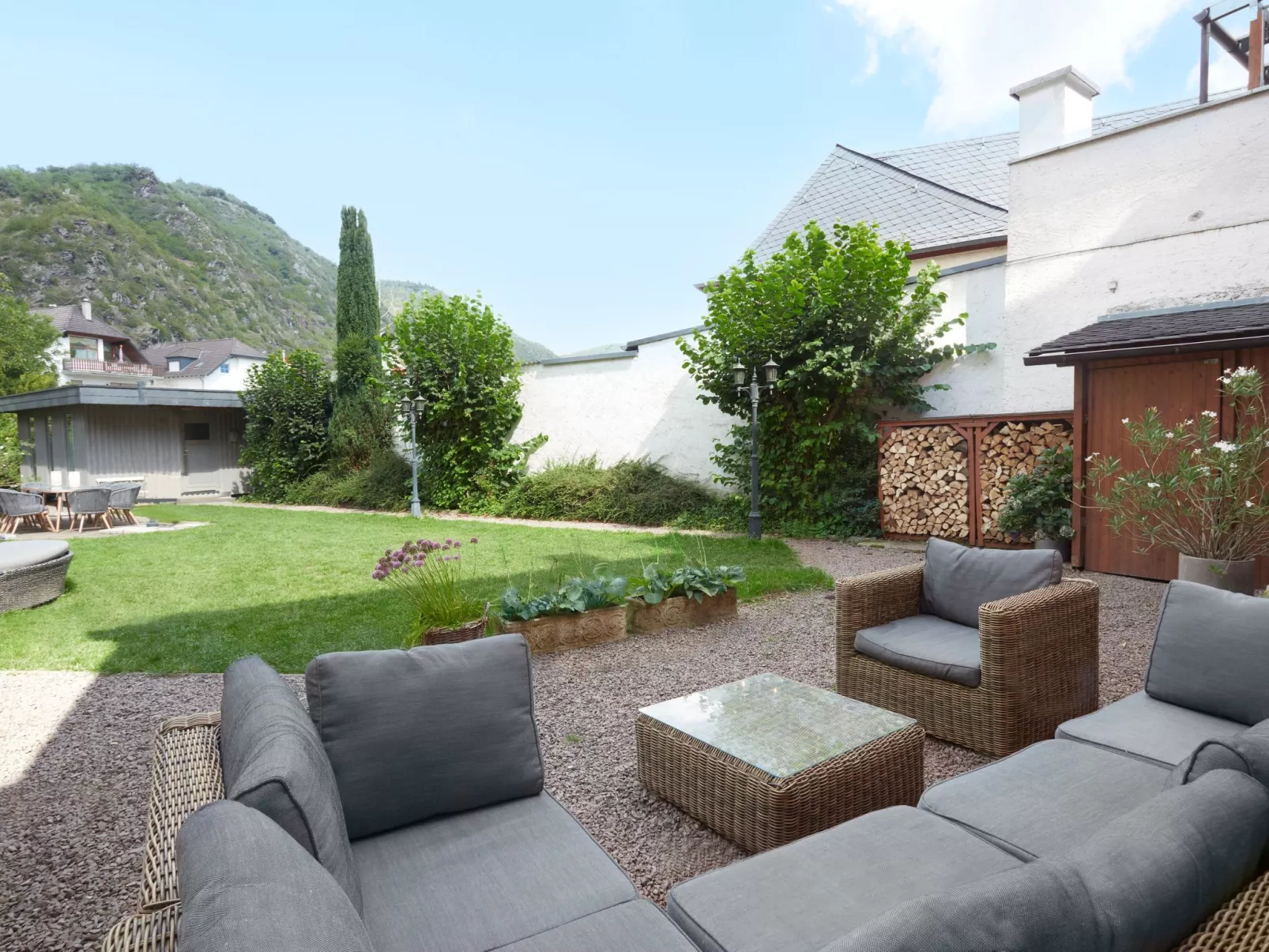 Apple Tree , direkt an der Mosel - Image-tags.info