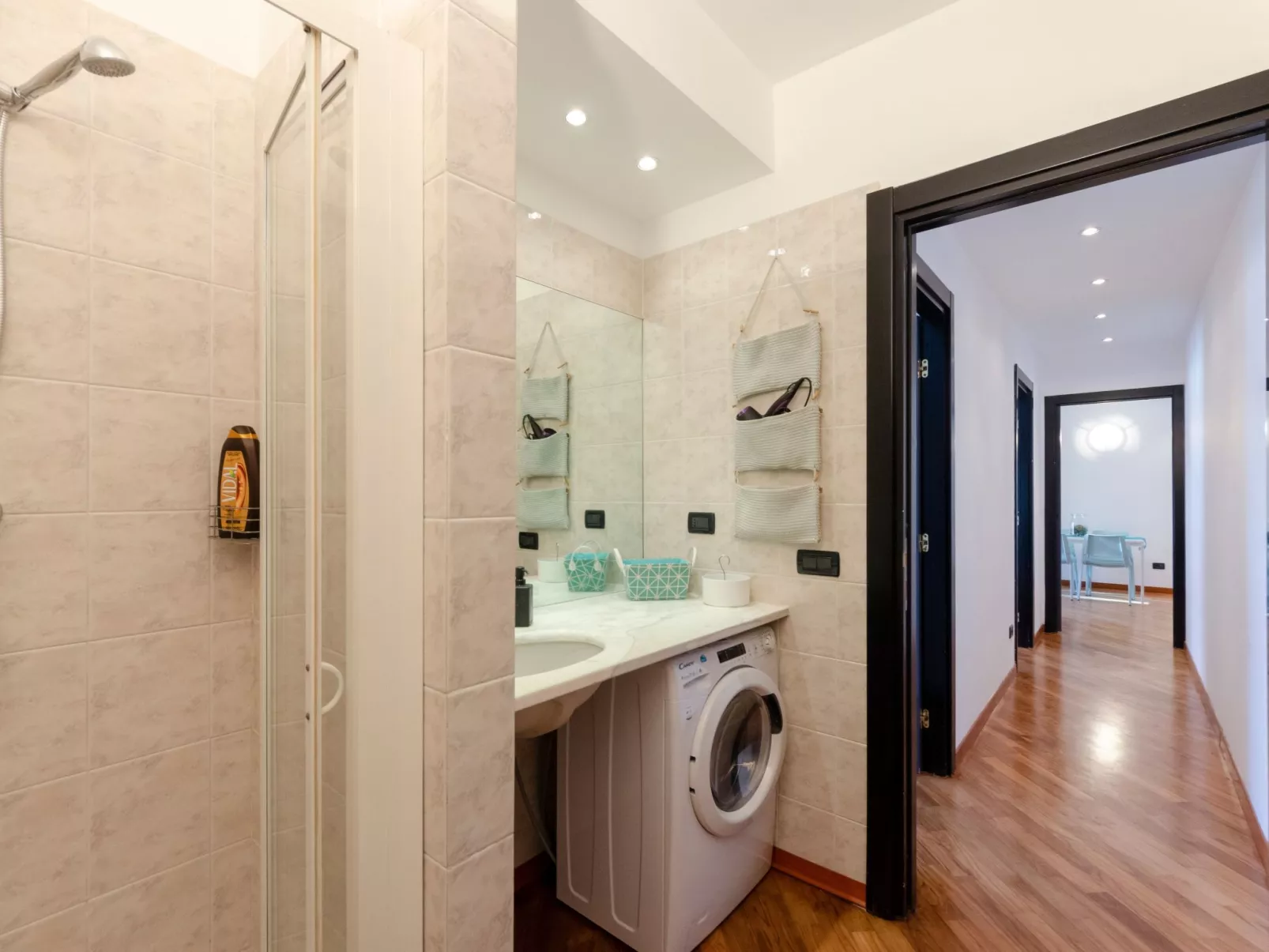 Dock of the Bay Genova, 2b 1b, 2 garage e balcone - Image-tags.info