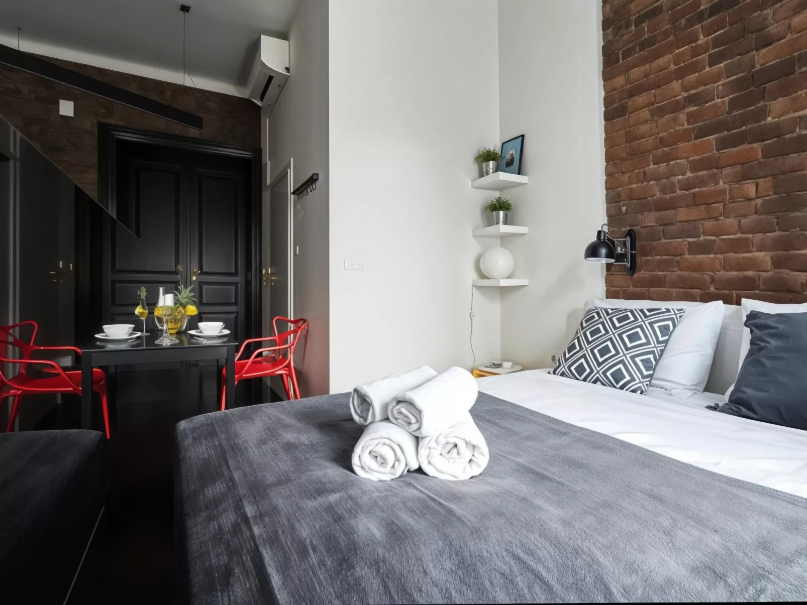 Studio "Fancy Brick 1" - Image-tags.info