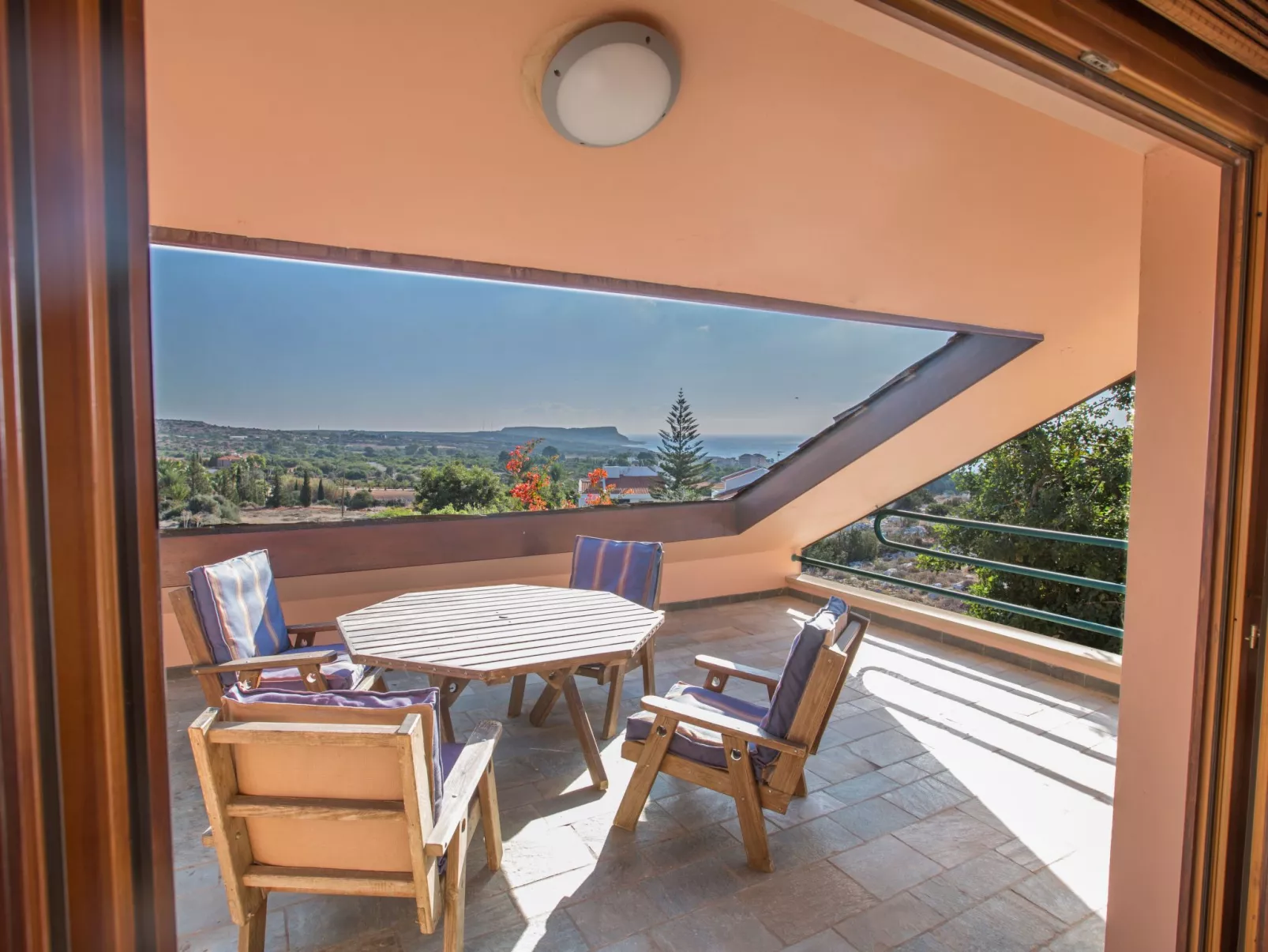 Private Villa mit Panoramablick auf das Meer - Image-tags.info