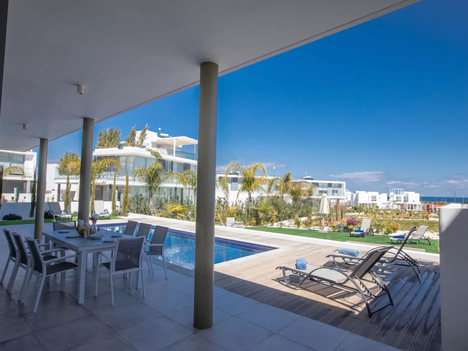 Schöne Villa Olivine Pearl OL5 mit Garten - Image-tags.info