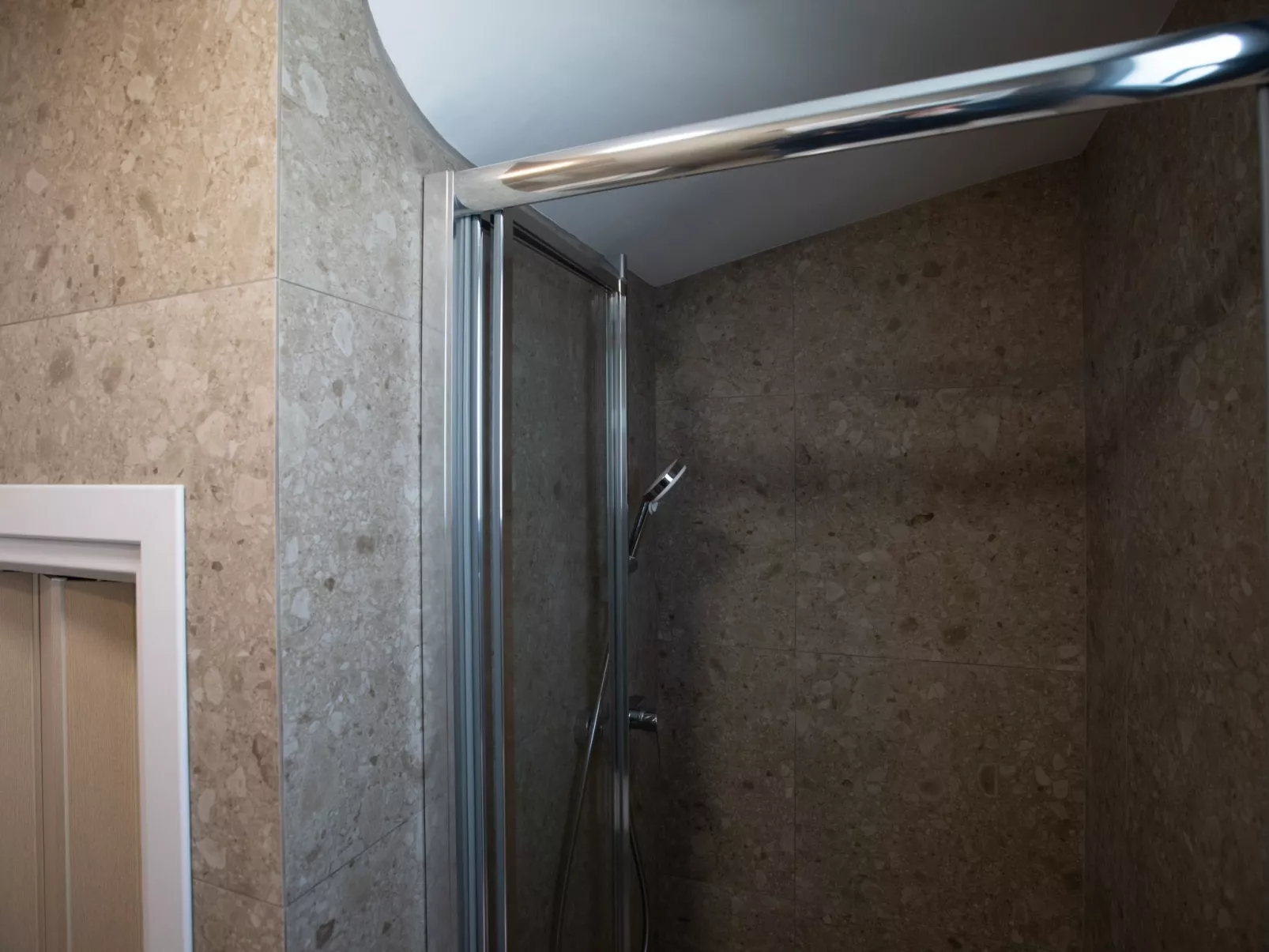 Haus in Paralimni mit Doppelveranda - Image-tags.info