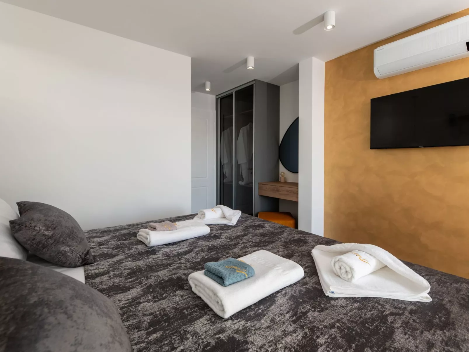 Luxusvilla Travera mit privatem Pool und Jacuzzi - Image-tags.info