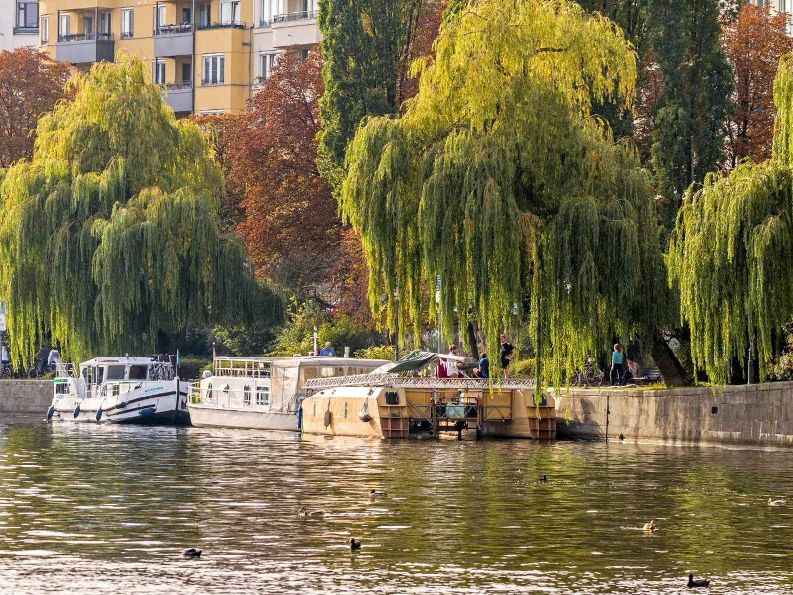 In Berliner Innenstadt, Siegessäule-Nähe - Buiten