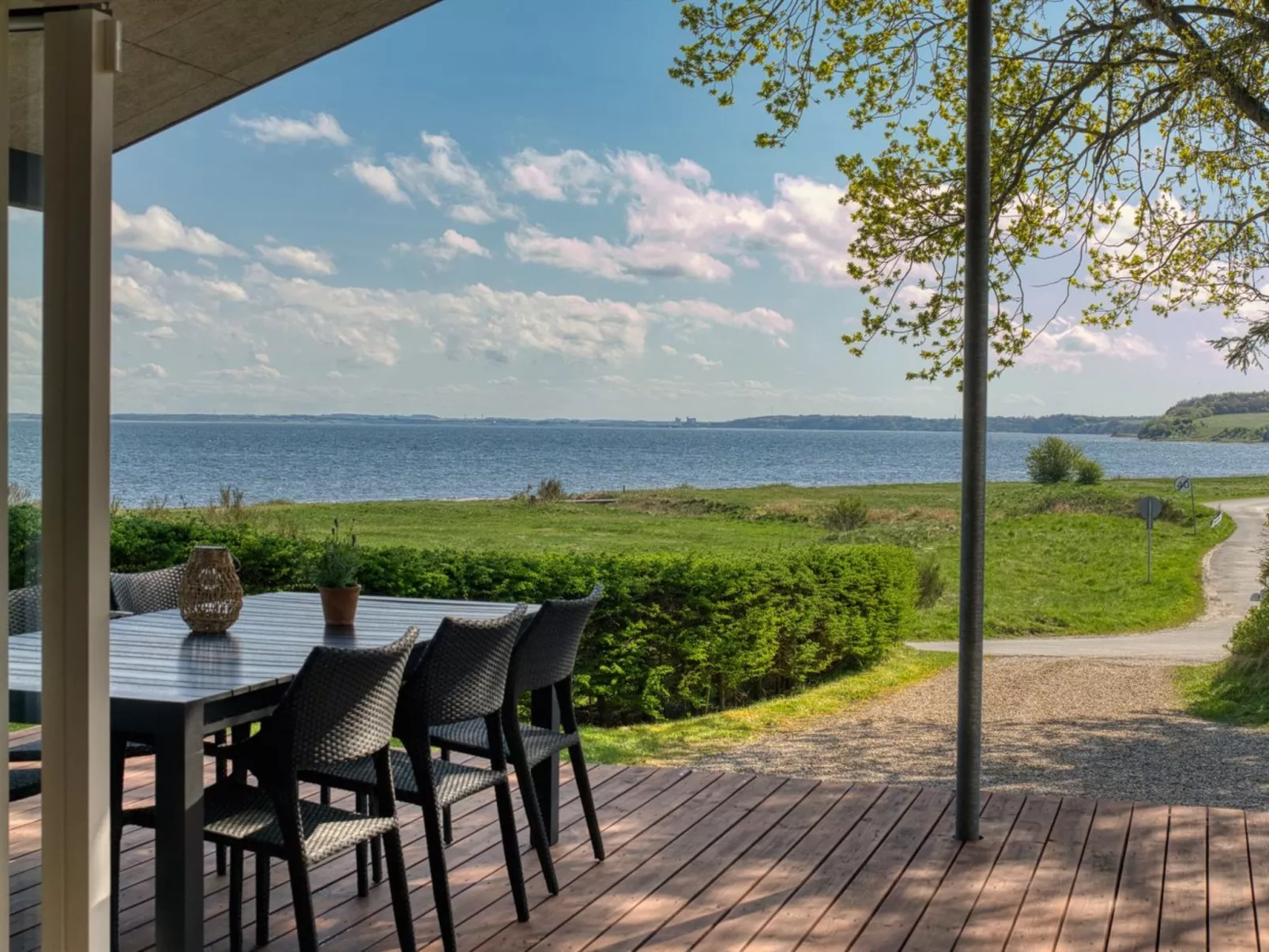 "Elissa" - 50m to the fjord-Buiten