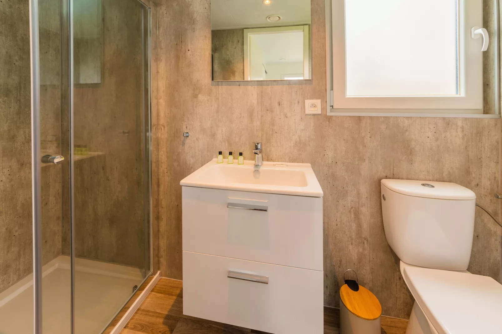 Le Baroudeur - Badkamer