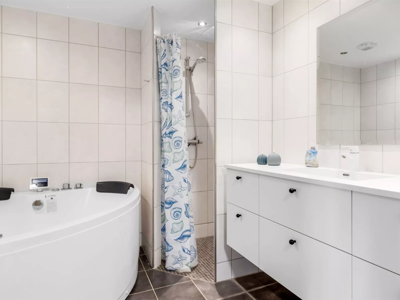 "Auwe" - 3.5km from the sea-Binnen