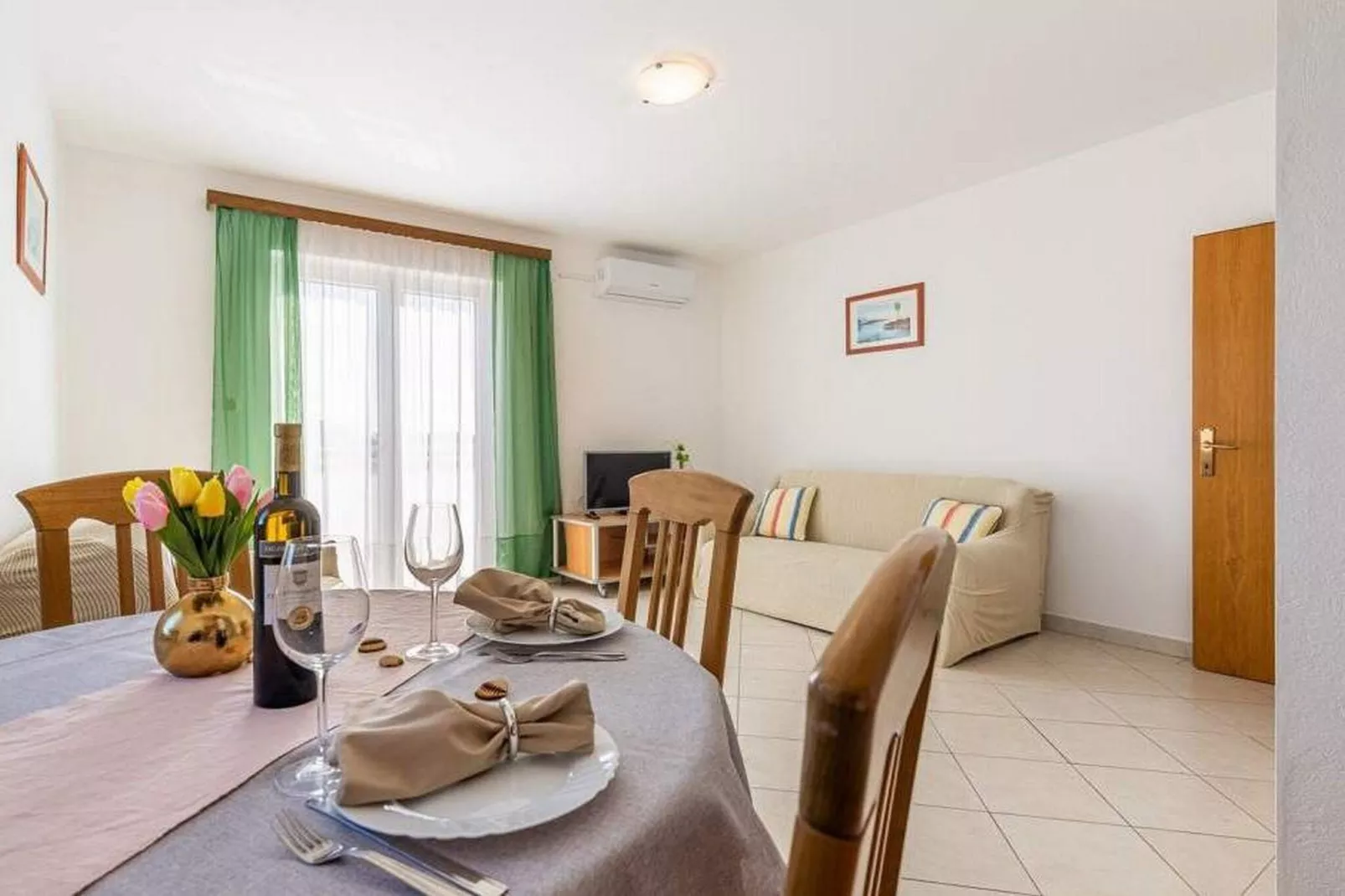 Apartments Anamarija - One Bedroom Apartment with Balcony (A2+2) 7 - Binnen