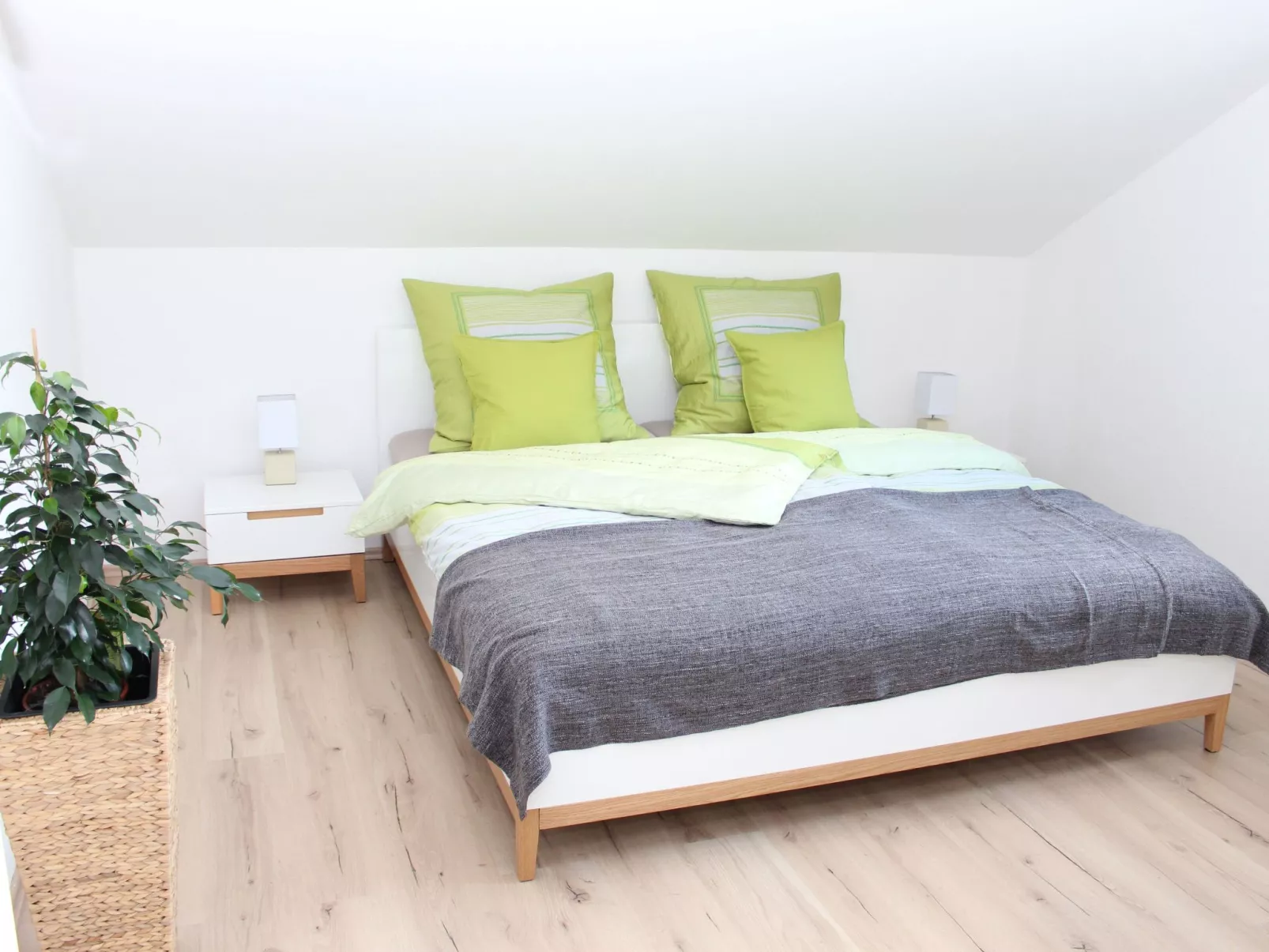 Nettes Ferienhaus in Hemfurth-Edersee mit Großer Terrasse - Image-tags.info