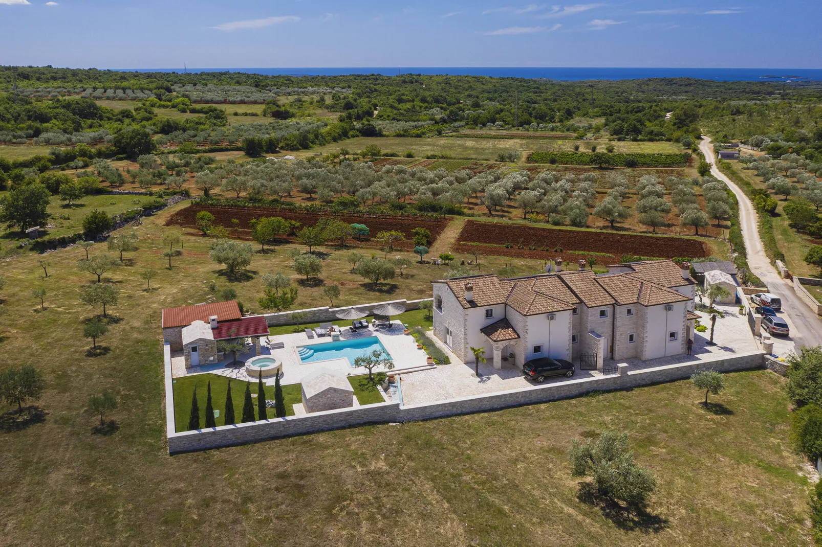 Villa Paradiso-Buitenkant zomer