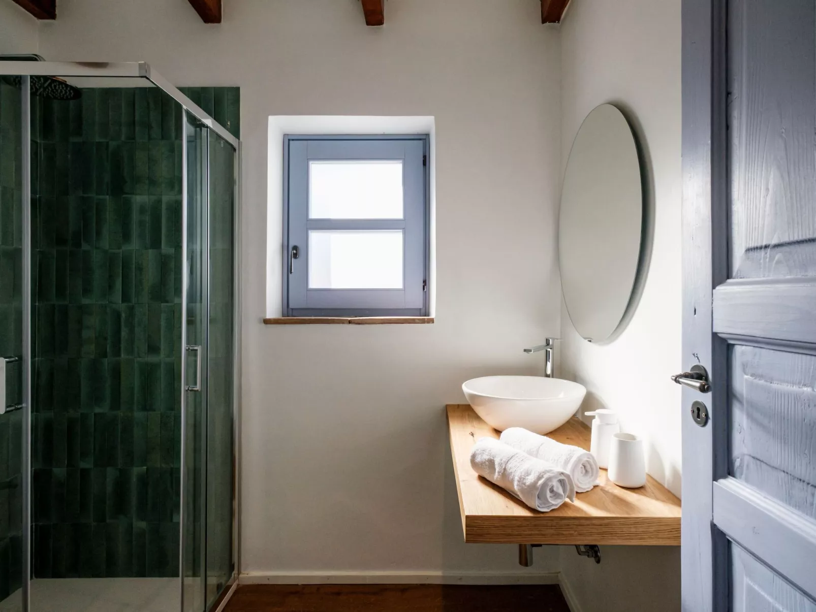 Altes gallurisches Bauernhaus mit Blick auf Olbia - Binnen