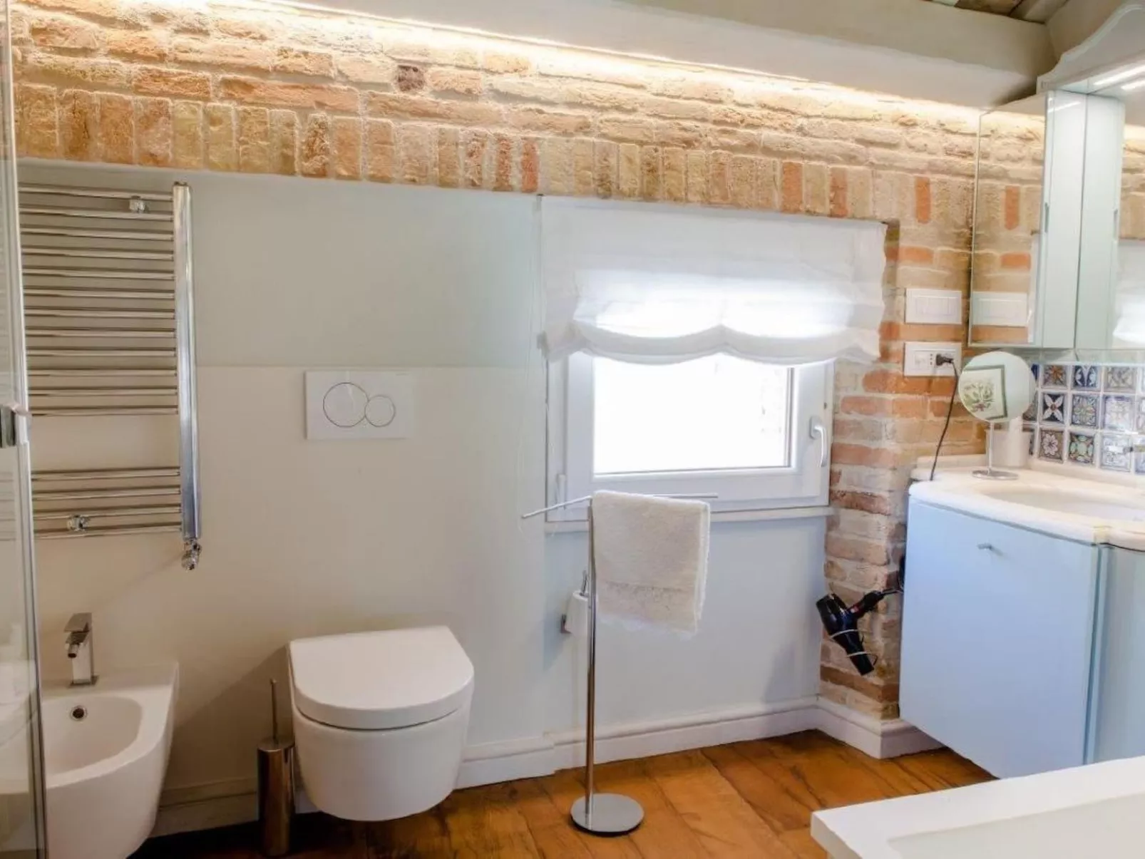 MarcheAmore - Torre da Bora, luxuriöser mittelalterlicher Turm - Image-tags.info