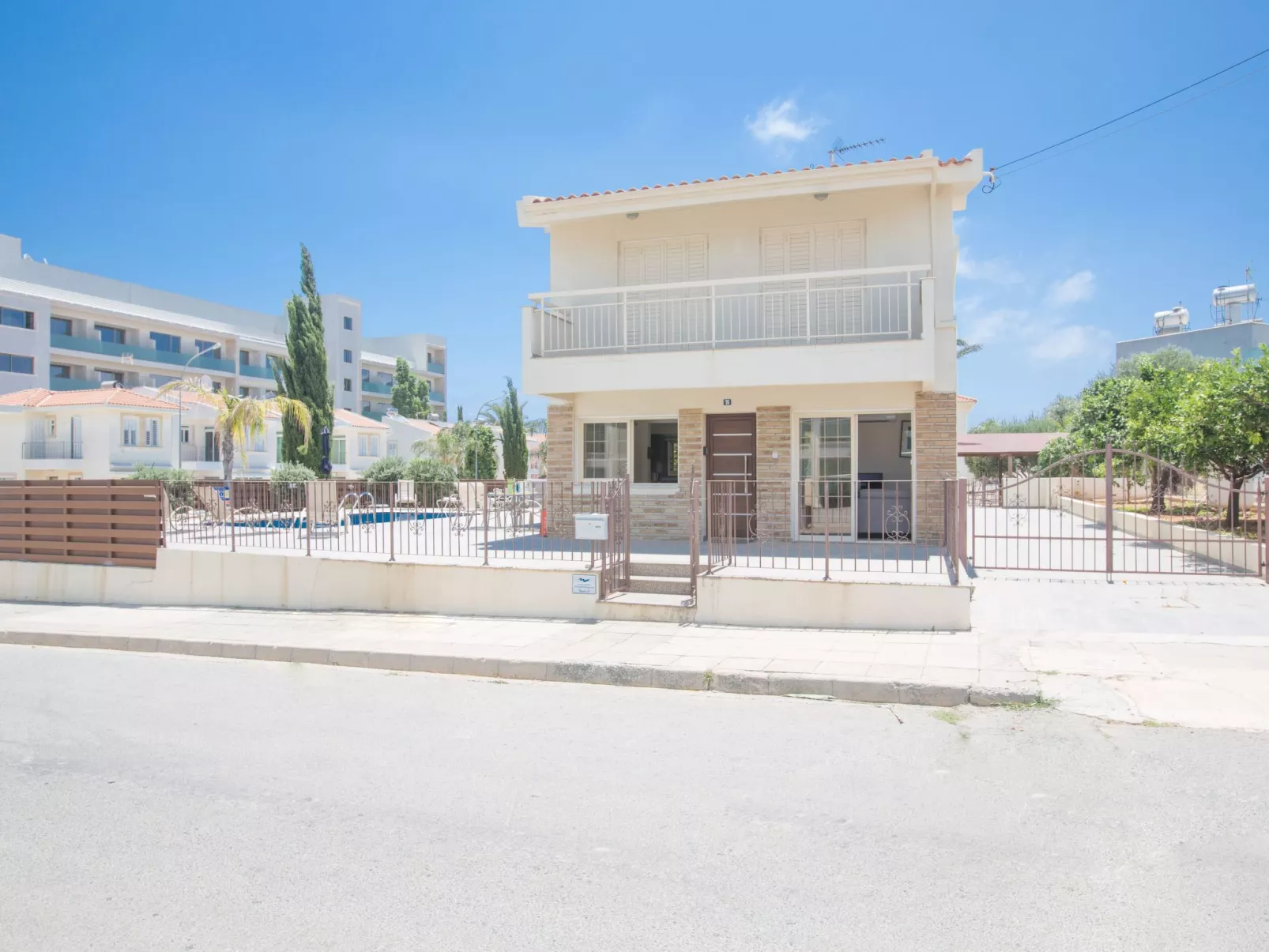 Wunderschöne Villa mit privatem Pool und großem Garten - Image-tags.info