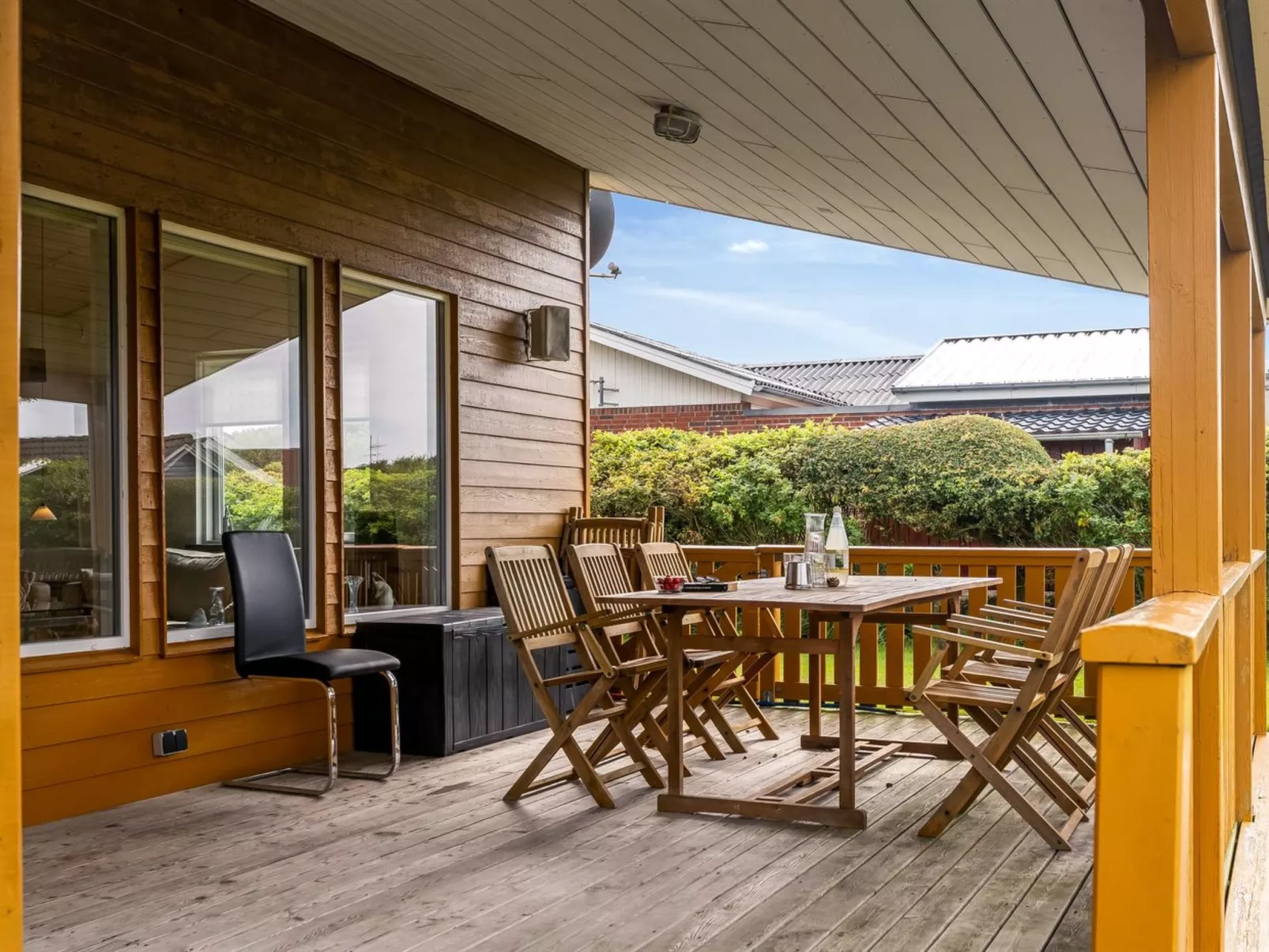 "Elnur" - 200m to the fjord - Buiten