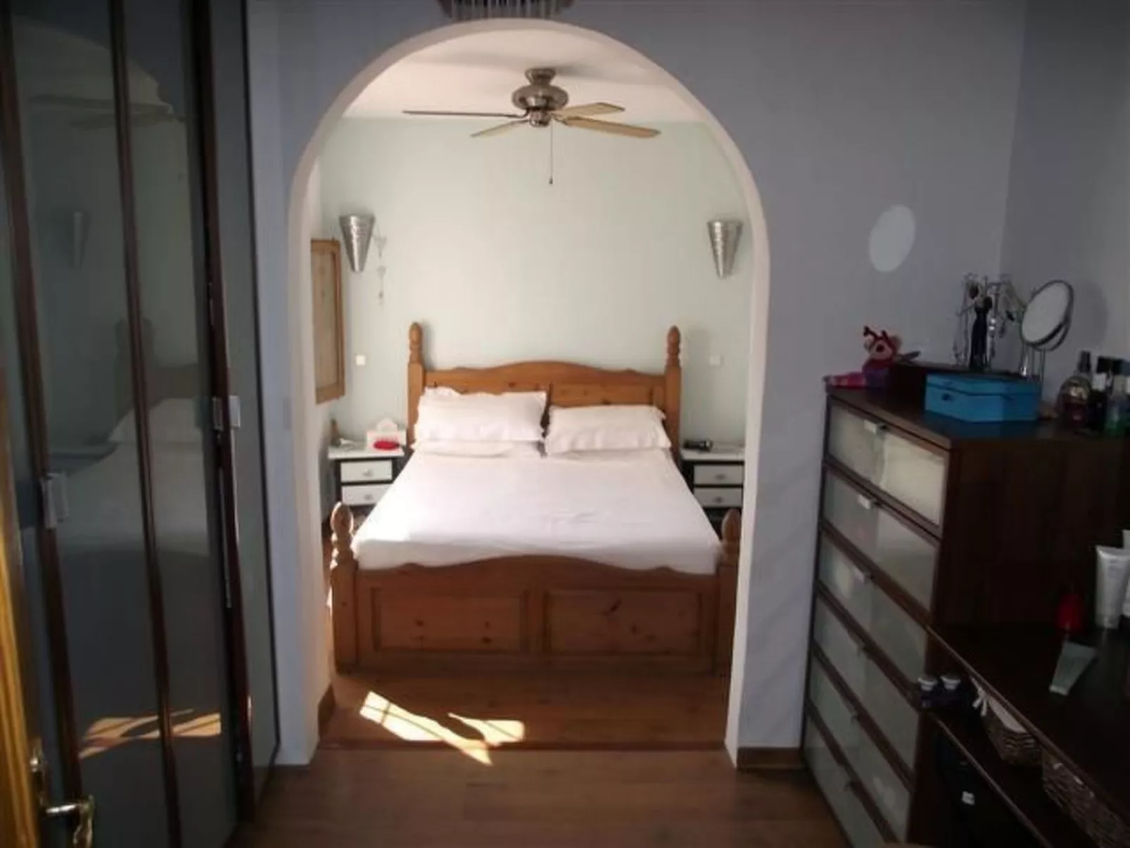 Villa im spanischen Stil mit großem Pool und ein - Binnen