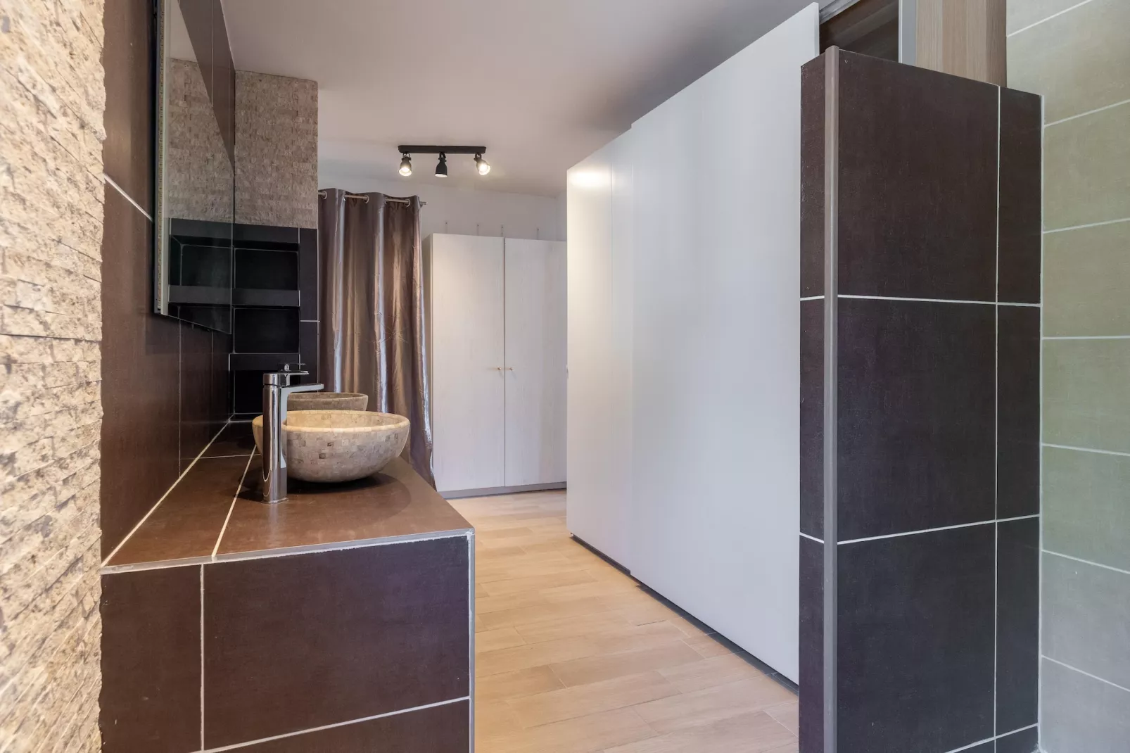 Villa Calade-Badkamer