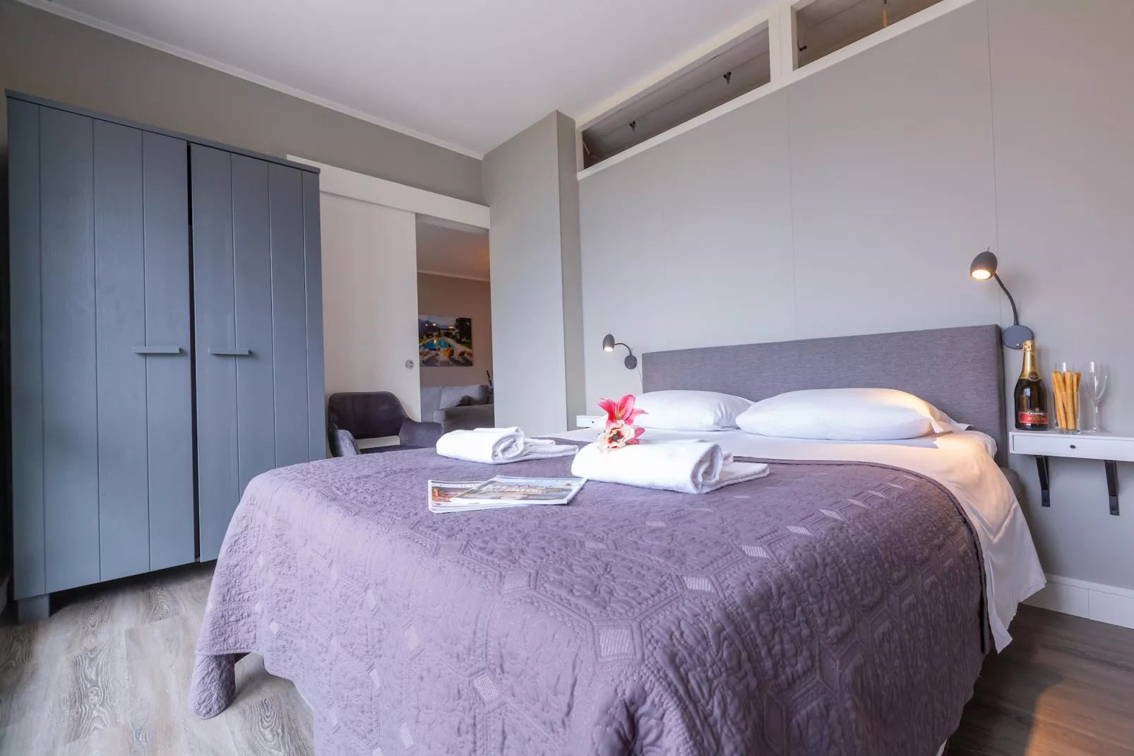 RESIDENCE PORTO LETIZIA - PALACE-1ROOM APT 4 PAX LAKE VIEW DELUXE 8206 - P1LD4