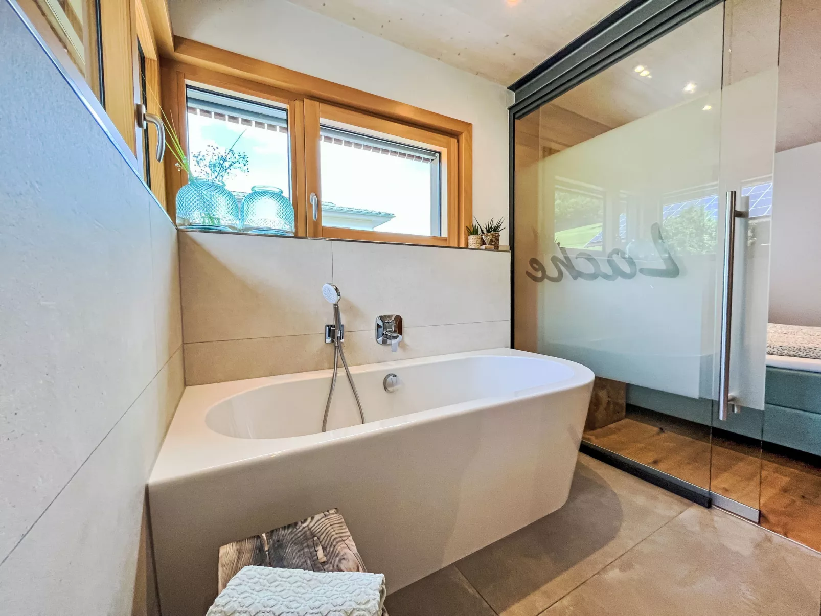 Kinast (HFT201)-Binnen