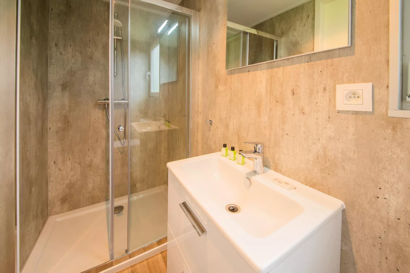 Le Baroudeur - Badkamer