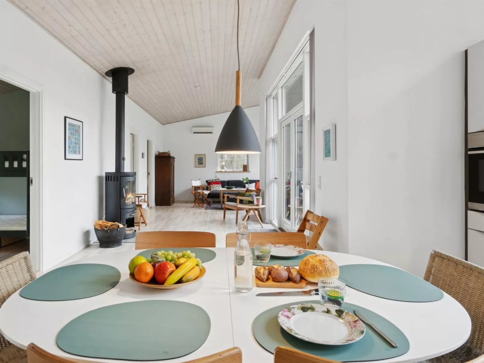 "Erikke" - 575m from the sea-Binnen