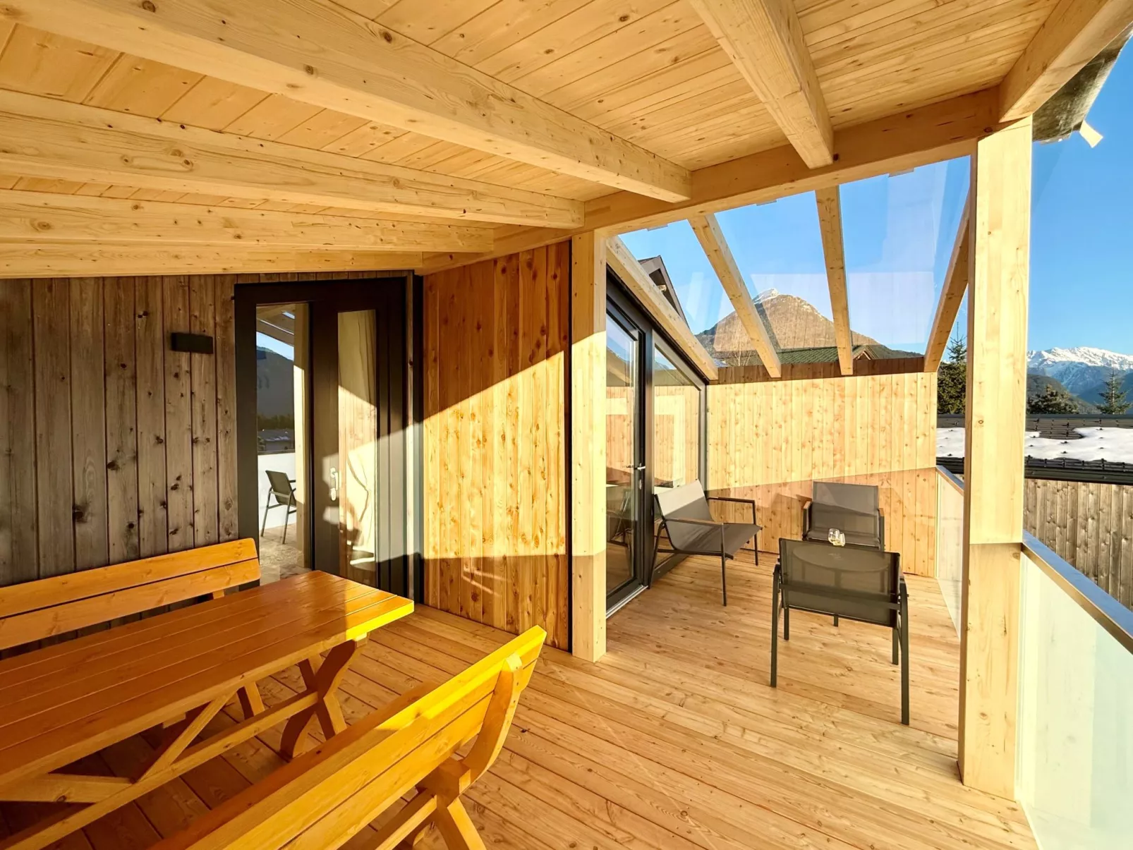 SKYLIGHT Chalet-Buiten