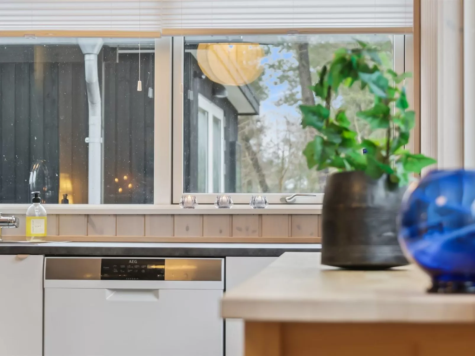 "Amitola" - 800m from the sea-Binnen