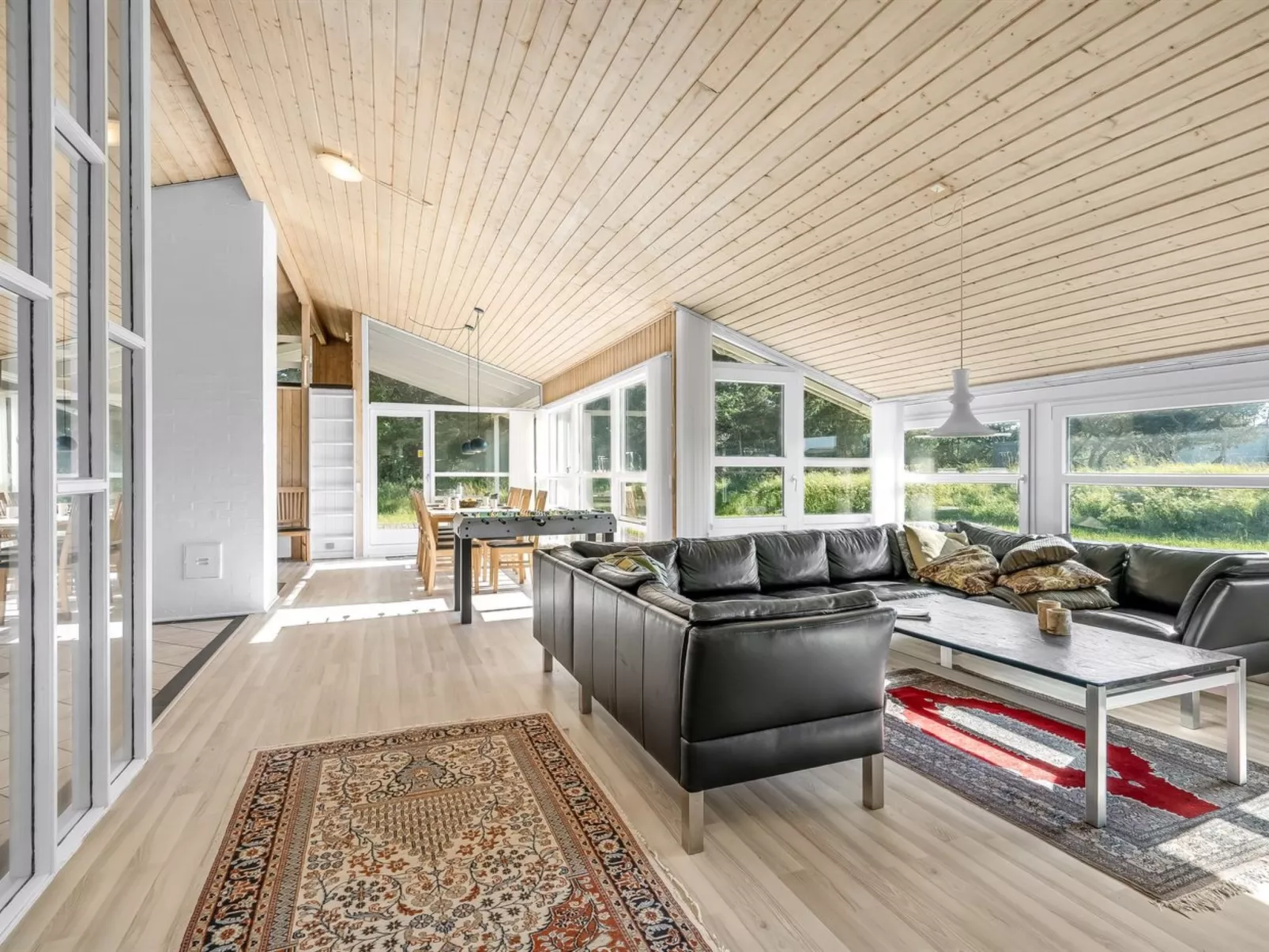 "Peder" - 700m from the sea-Binnen