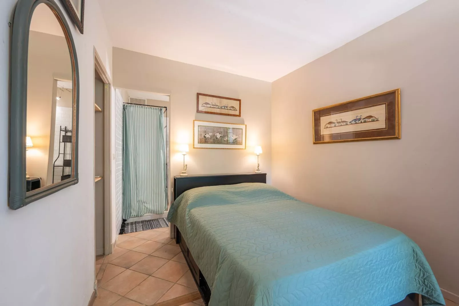 Grand Mas climatisé Arles-Slaapkamer