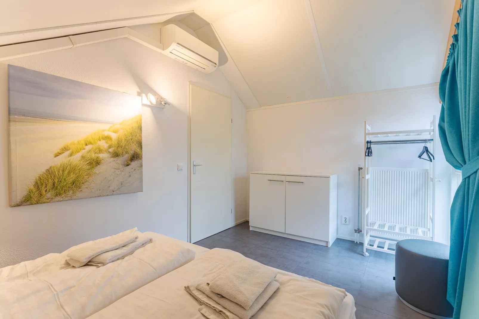 Zonnedorp 1 Solskin Renesse | Beach Holiday in Modern Holiday Home - Slaapkamer